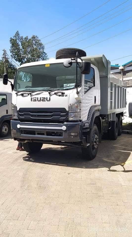 Tipper Trucks & Special Purpose